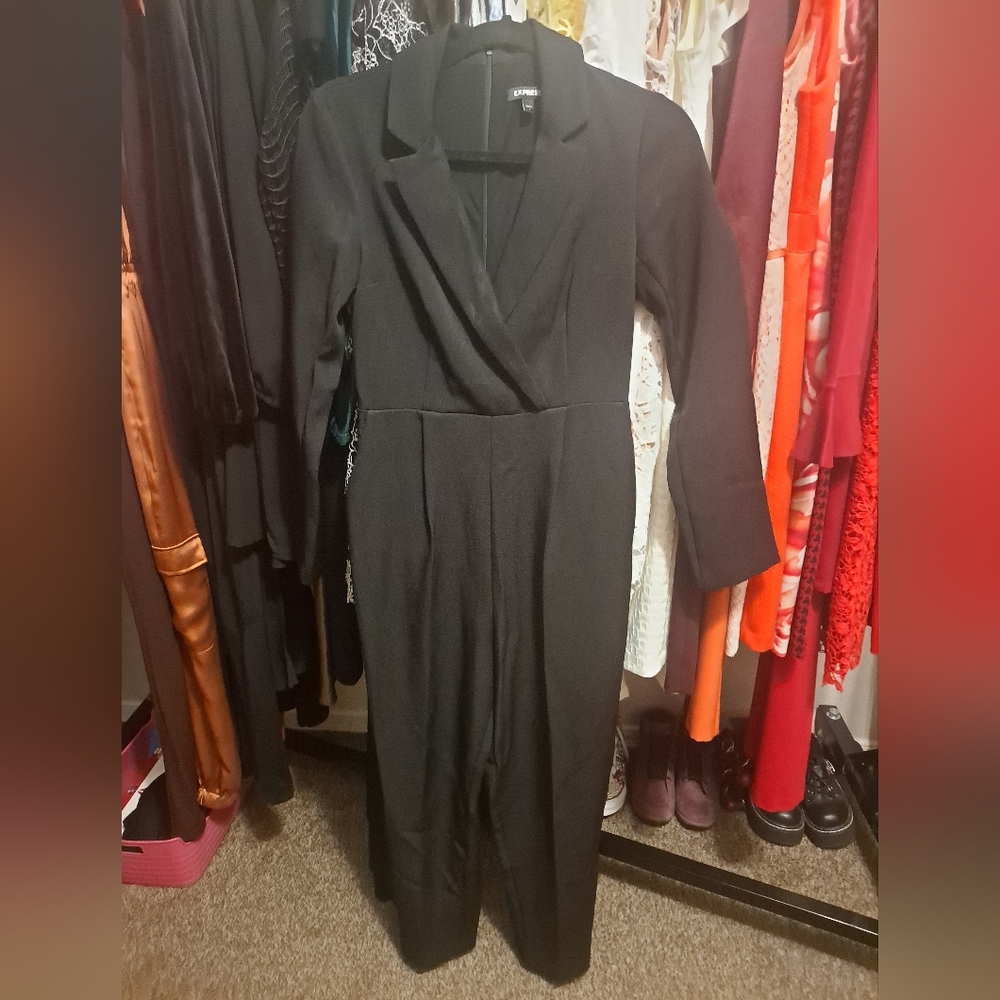 Express Suit